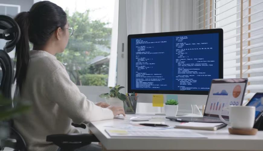 和龙市企业数字化解决方案：机器学习赋能商业模式升级的核心路径